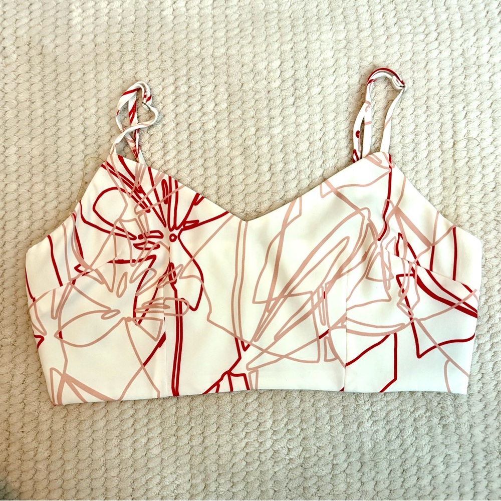L'ATISTE White and Red Geometric Crop Top